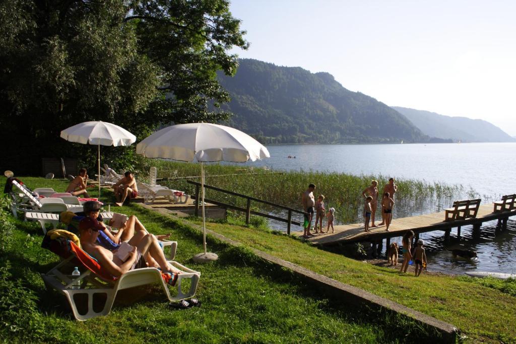 Appartementhaus Karantanien am Ossiacher See Exterior foto